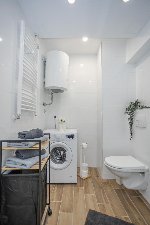 Apartment Sara Belgrad Exteriör bild